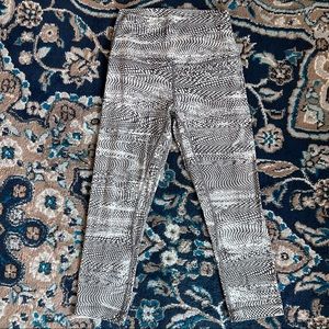 Lululemon leggings size 4